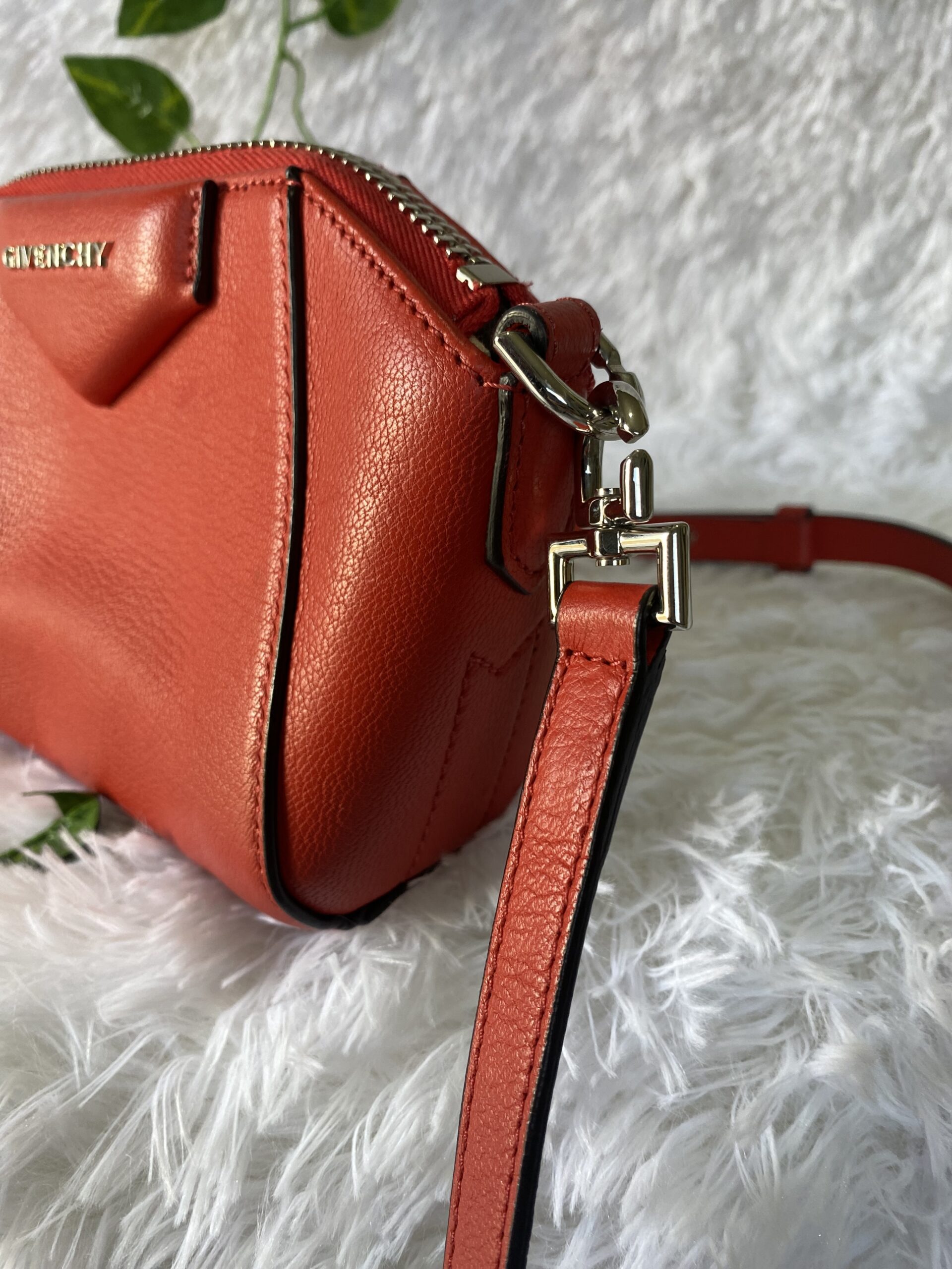 Givenchy Antigona Nano Bag – Pre Porter